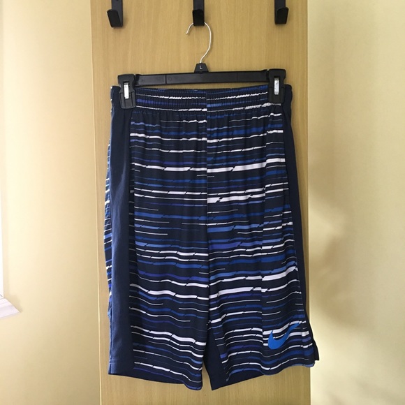 Nike DriFit Striped Shorts - Picture 3 of 7